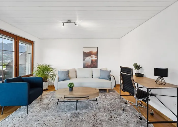 Sonniges Mit Traumhaftem Bergblick * Buchs (St. Gallen)